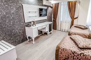 Lazz City Hotel
