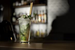 Holiday Inn Yerevan - Republic Square by IHG