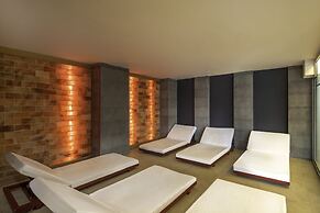 Holiday Inn Yerevan - Republic Square by IHG