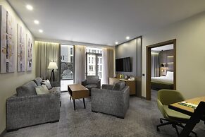 Holiday Inn Yerevan - Republic Square by IHG