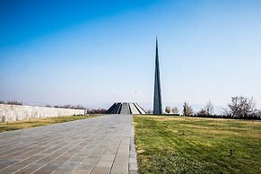 Holiday Inn Yerevan - Republic Square by IHG