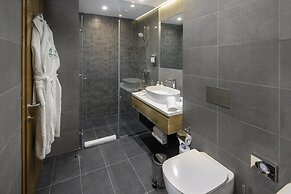 Holiday Inn Yerevan - Republic Square by IHG