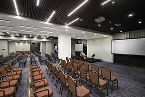 Holiday Inn Yerevan - Republic Square by IHG