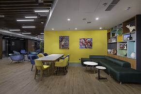 Holiday Inn Yerevan - Republic Square by IHG