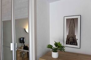 Azur Hotel