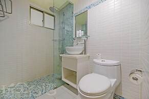 Huaxin Hotel