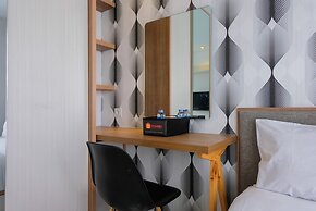 Homey and Comfy Studio Casa De Parco Apartment