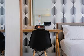 Homey and Comfy Studio Casa De Parco Apartment
