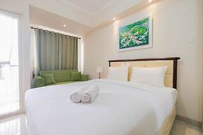 Minimalist and Comfy Studio The Oasis Cikarang Apartment