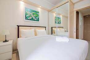 Minimalist and Comfy Studio The Oasis Cikarang Apartment