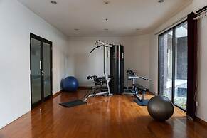 Modern 1BR Tamansari Semanggi Apartment