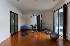 Comfy Studio Tamansari Semanggi Apartment