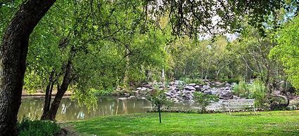 River Rock Guesthouse