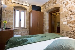 Agarathos Homes