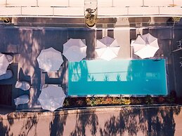 Casa Bloo Adults Only by Still Collection