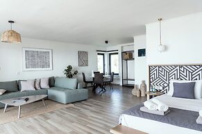 Casa Bloo Adults Only by Still Collection