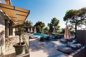 Casa Bloo Adults Only by Still Collection