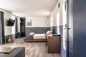 Casa Bloo Adults Only by Still Collection