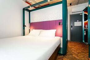 YOTEL Manchester Deansgate