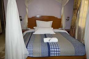 Yaris Guest House