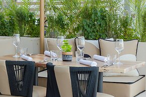 Silver Beach Hotel