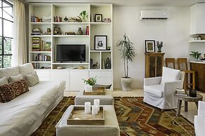 Calalily Aldea Zama by Homing Bird