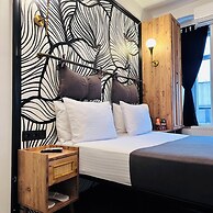 Casa Rosa Suites