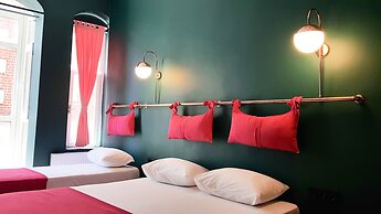 Casa Rosa Suites