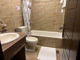 Grand Pyramids View Guesthouse