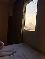 Grand Pyramids View Guesthouse