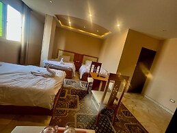 Grand Pyramids View Guesthouse