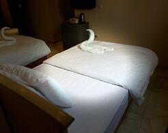 Grand Pyramids View Guesthouse