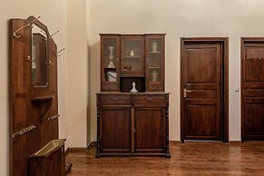Old Town Suites