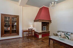 Old Town Suites