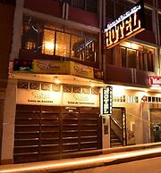 Hotel Sueños Dorados