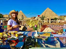 Pyramids paradise hotel