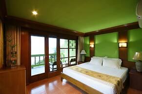 Sea Breeze Resort