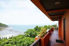 Sea Breeze Resort
