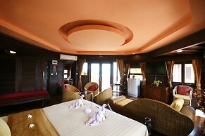 Sea Breeze Resort