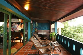Sea Breeze Resort