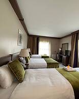 Woodford Dolmen Hotel