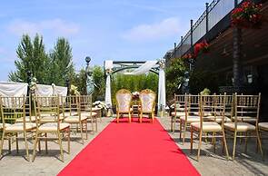 Woodford Dolmen Hotel