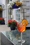 Woodford Dolmen Hotel