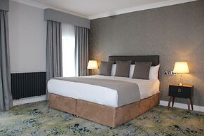 Woodford Dolmen Hotel