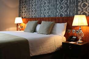 Woodford Dolmen Hotel
