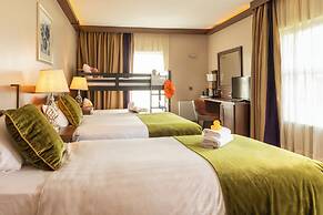 Woodford Dolmen Hotel