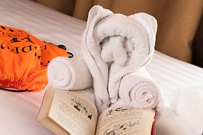 Woodford Dolmen Hotel
