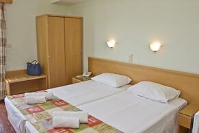Nafsika Hotel