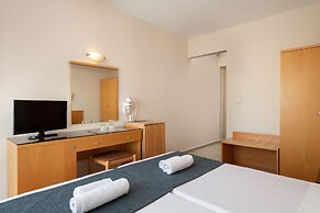 Nafsika Hotel