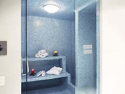 Blue Suites Hotel